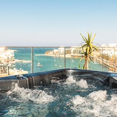 Luxury Panoramic Penthouse W Jacuzzi & Sea View * マルサスカーラ