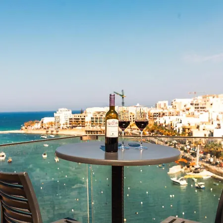 Luxury Panoramic Penthouse W Jacuzzi & Sea View *
