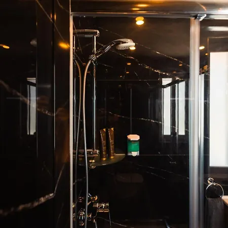 Luxury Panoramic Penthouse W Jacuzzi & Sea View * マルサスカーラ
