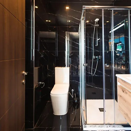 Luxury Panoramic Penthouse W Jacuzzi & Sea View