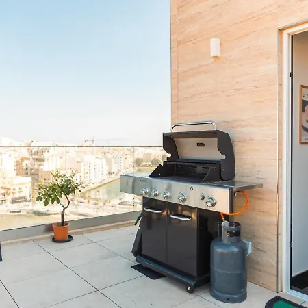 Luxury Panoramic Penthouse W Jacuzzi & Sea View アパート マルサスカーラ