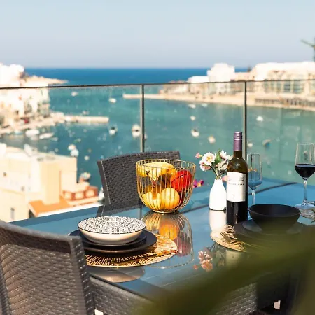 Luxury Panoramic Penthouse W Jacuzzi & Sea View * マルサスカーラ