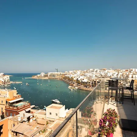 Luxury Panoramic Penthouse W Jacuzzi & Sea View